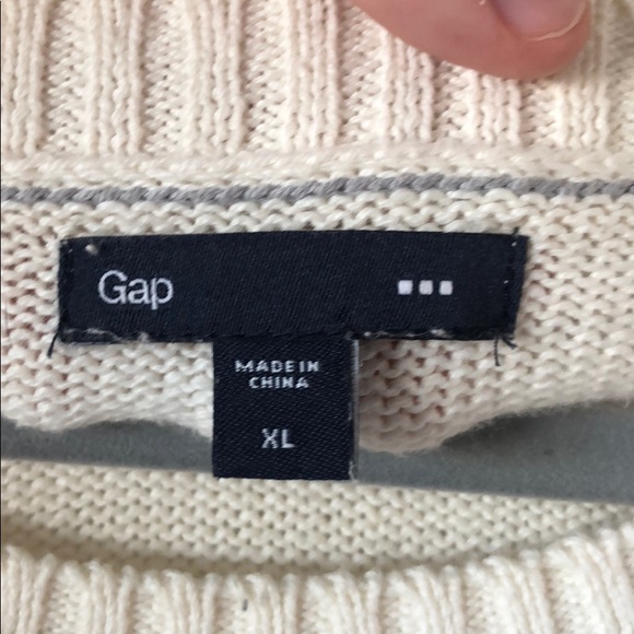 Sweater - Picture 4 of 4